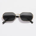 Aurelle Round sunglasses - gold frame, angle view
